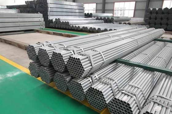Nichtlegierte Schleuderei 1,2 mm 1,5 mm Dicke 6 m Länge Warmgewürfelte galvanisierte Runde Stahlrohr für das Stapeln