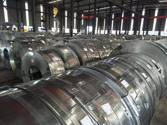 Nicht geölte galvanisierte Stahlrollenstreifen 0,6 mm * 160 mm 0,8 mm * 200 mm für PVOC-Zertifikate in großen Mengen