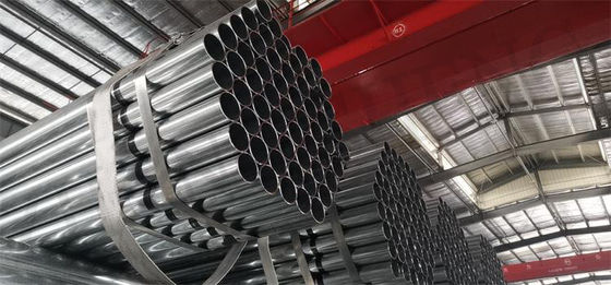 API 5L Galvanisiertes rundes Stahlrohr 0,35 mm und 0,65 mm Dicke Heißgetränkte Galvanisierte Oberfläche