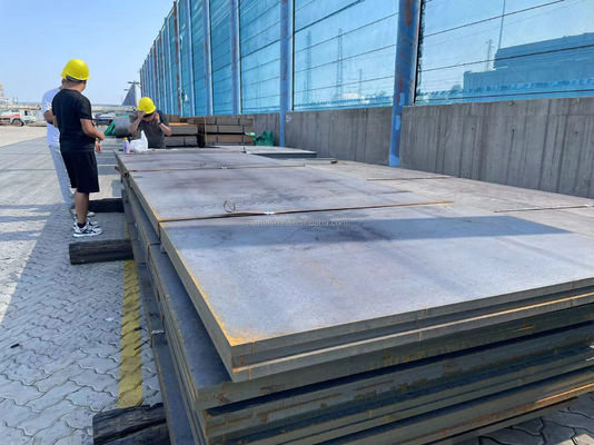 Schwarze Oberfläche Warmgewalzt MS Stahl SS400 Q235B Q355 A36 Q275 Eisenplatte Kohlenstoffstahlbleche zur Herstellung von Rohren Toleranz ± 1%