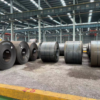 Baustoff mit niedrigem Kohlenstoffgehalt A36 Schwarzes Eisen ASTM HRC Q195 Q235B Warmgewalzte Kohlenstoffstahlspule Stumpfe Oberfläche Oberfläche Breite 1501-2000MM