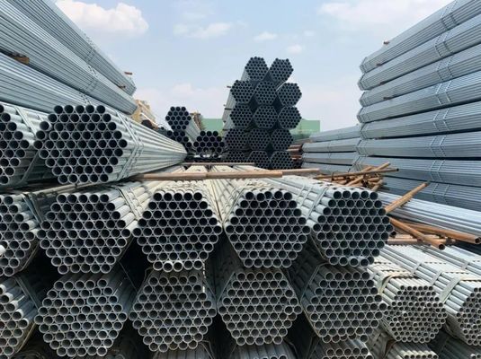 Gasrohr 0,8 mm 1,2 mm 1,5 mm Dicke 37 mm Verzinktes rundes Stahlrohr 6,4 M Länge für das Gasverteilnetz