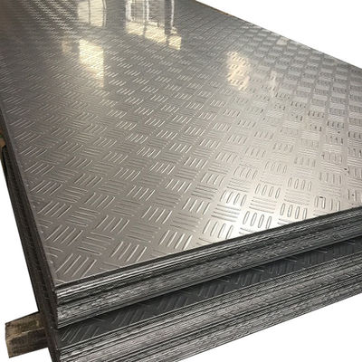 Warmgewalzte Technik auf Basis von JIS-Standardgröße 3-12 mm Dicke Scheckstahlplatte mit 20 Jahren Erfahrung