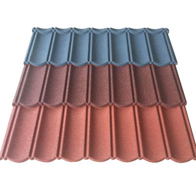 Modernes Design Hotel Steinbeschichtete Metalldachfliesen Blätter für Arten von Asphalt Dachschindeln in Hotels