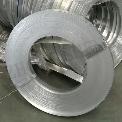 Länge nach Kundenanforderung Regelmäßiger Spangel 0,8 mm 0,6 mm Dicke SGCC Q235 SGCC Heißgetippt galvanisierter Stahlstreifen