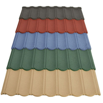 PVC-Material und 2,7 kg/Stück Gewicht Blaue Anti-Fade-Stein überzogen Metalldachfliese mit hoher Haltbarkeit