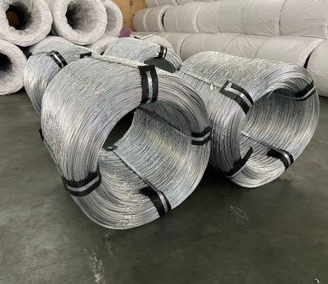 30%TT Vorauszahlung 70% Balance Q235 Galvanisierter Stahldraht 1,3 mm 2,3 mm GI Draht Eisenstangen für Gebäude