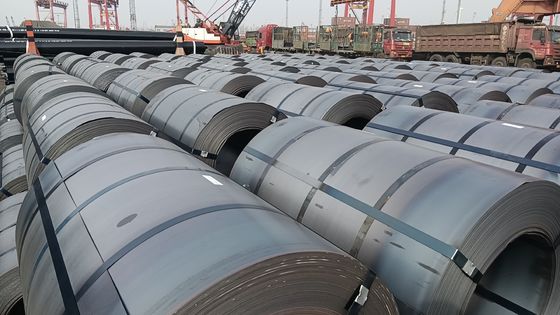 Lagerverkauf 0,8 dünne Dicke SS400 Schwarzer Kohlenstoff HR Warmgewalzte Stahlspule in individueller Größe Breite 800-1600