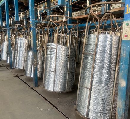 Galvanisierter Binddraht GI Stahldraht 9 10 12 14 16 Gauge Warmtauchen Elektrogalvanisierter Eisendraht mit individueller Länge