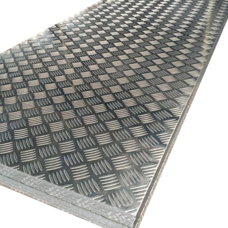 Warmgewalzte Technik auf Basis von JIS-Standardgröße 3-12 mm Dicke Scheckstahlplatte mit 20 Jahren Erfahrung