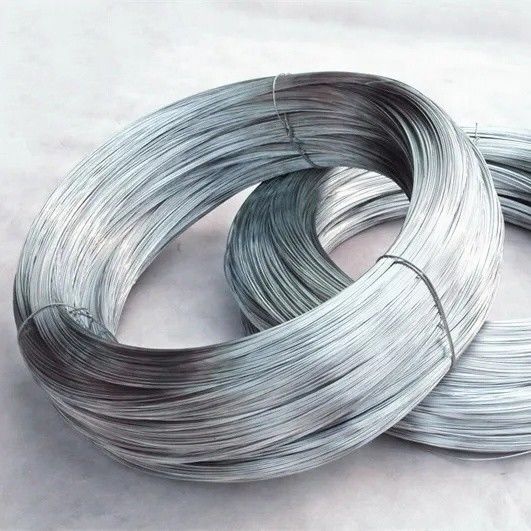 SAE1006-1008 GI Binddraht BWG 21 0,83 mm Elektro/Hot Dip Galvanized Eisendraht für den Bau in Vietnam angepasst